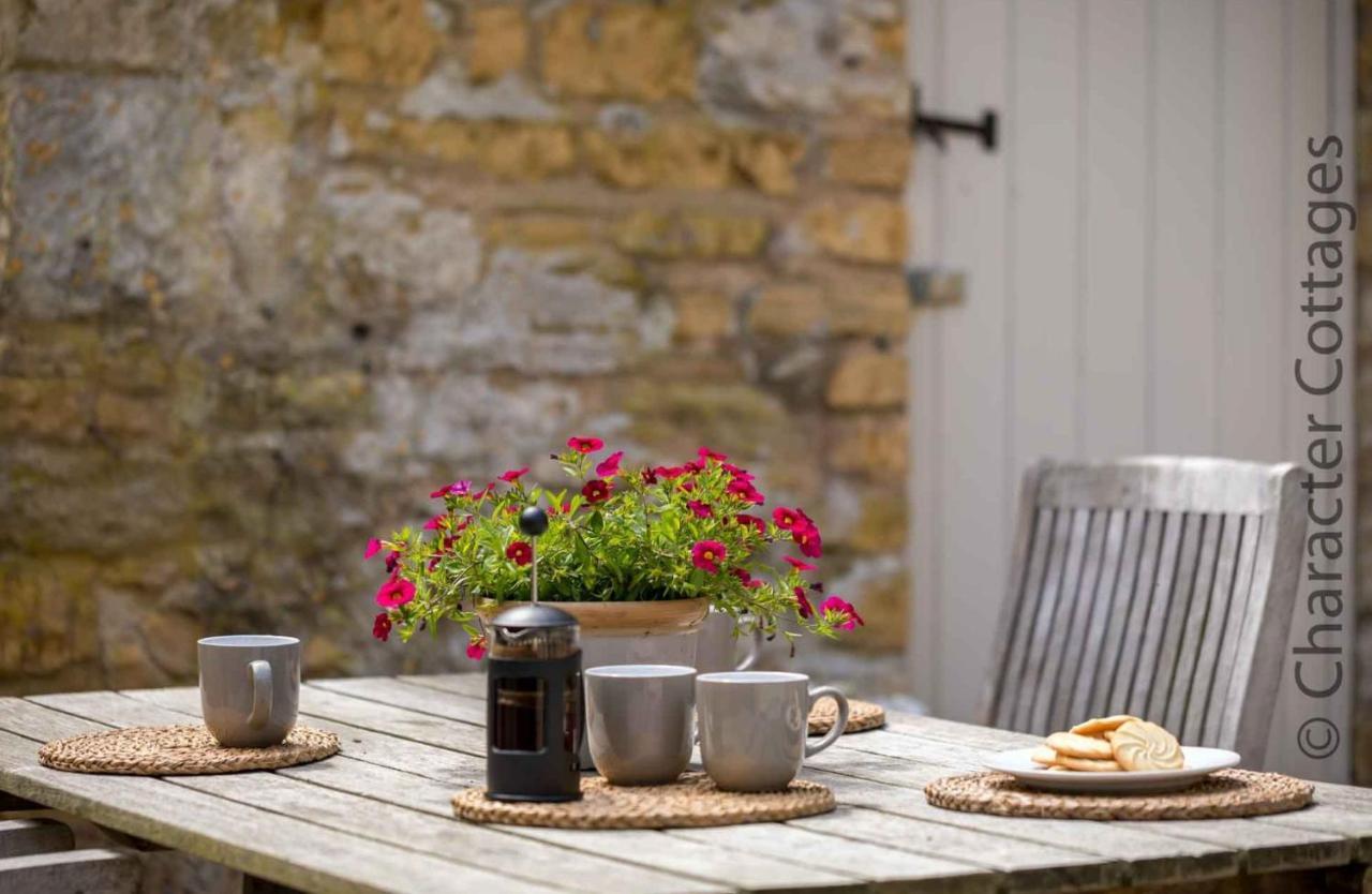 Weir Cottage Bourton-on-the-Water Exterior foto